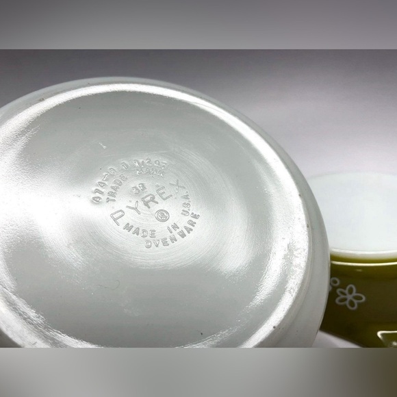 1970S PYREX- Spring Blossom, 2 Casserole bowls- 474B, 402 - Picture 5 of 7